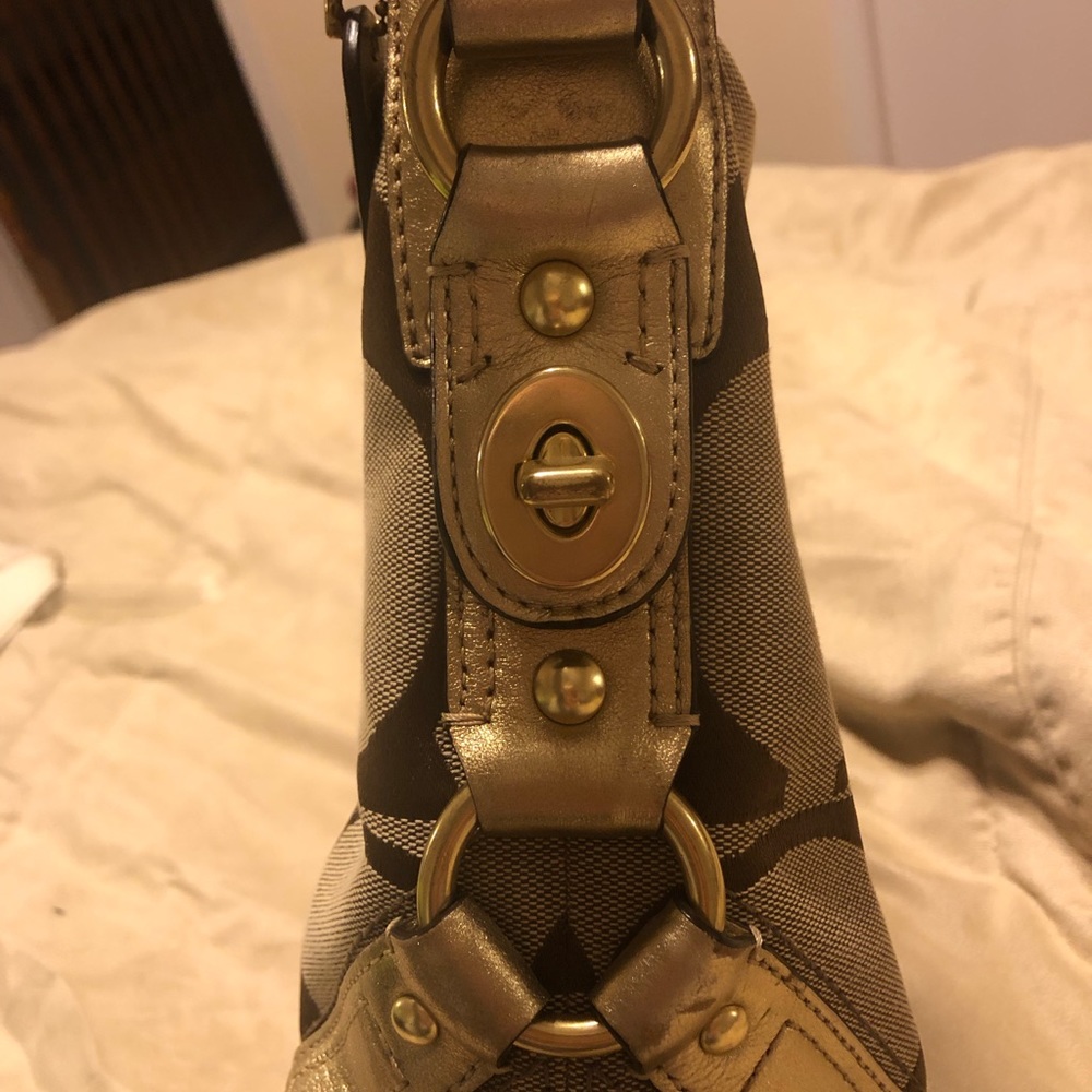 Authentic Coach Handbag - Picture 7 of 8